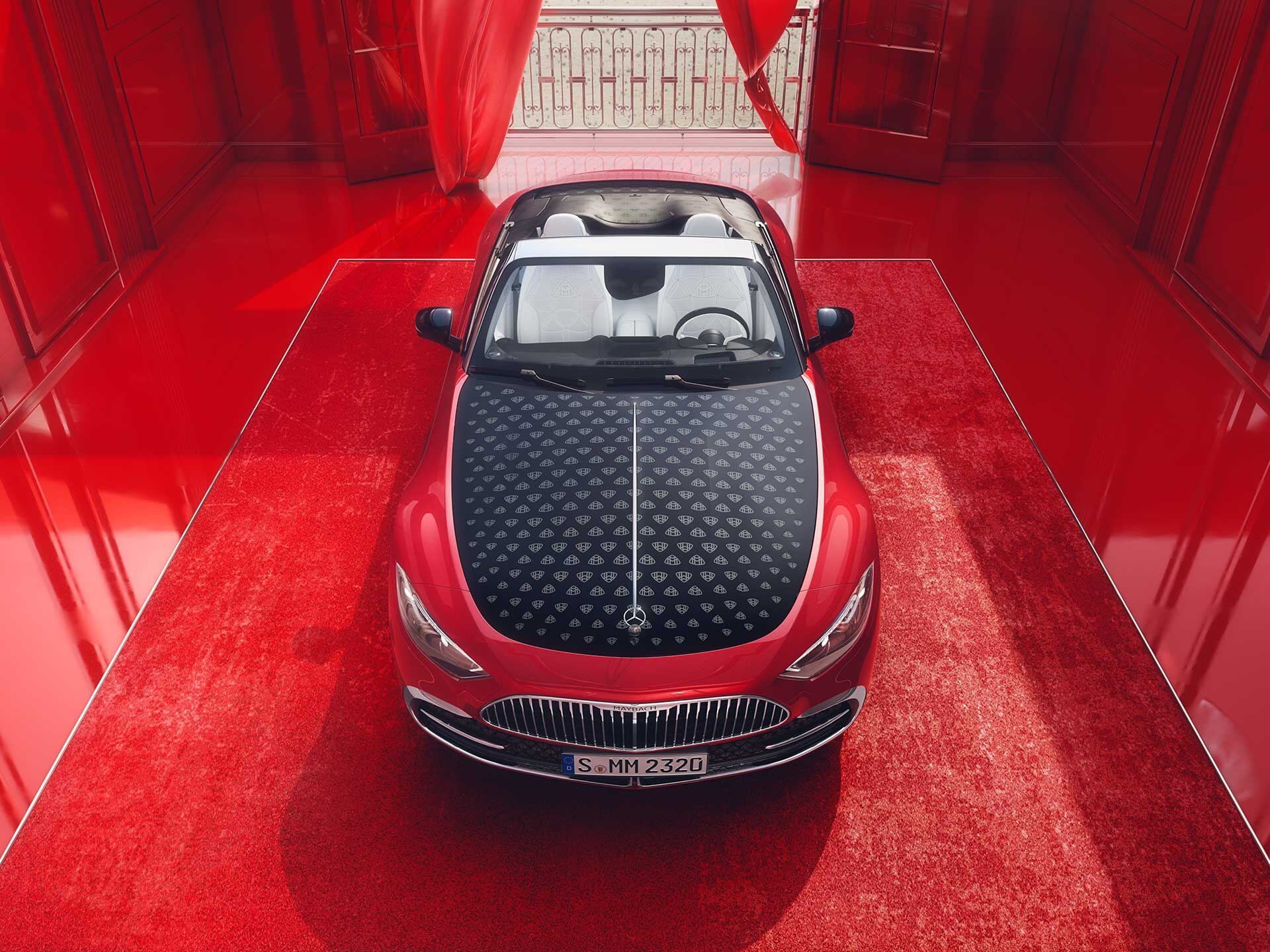 Front view of the Mercedes-Maybach SL 680.