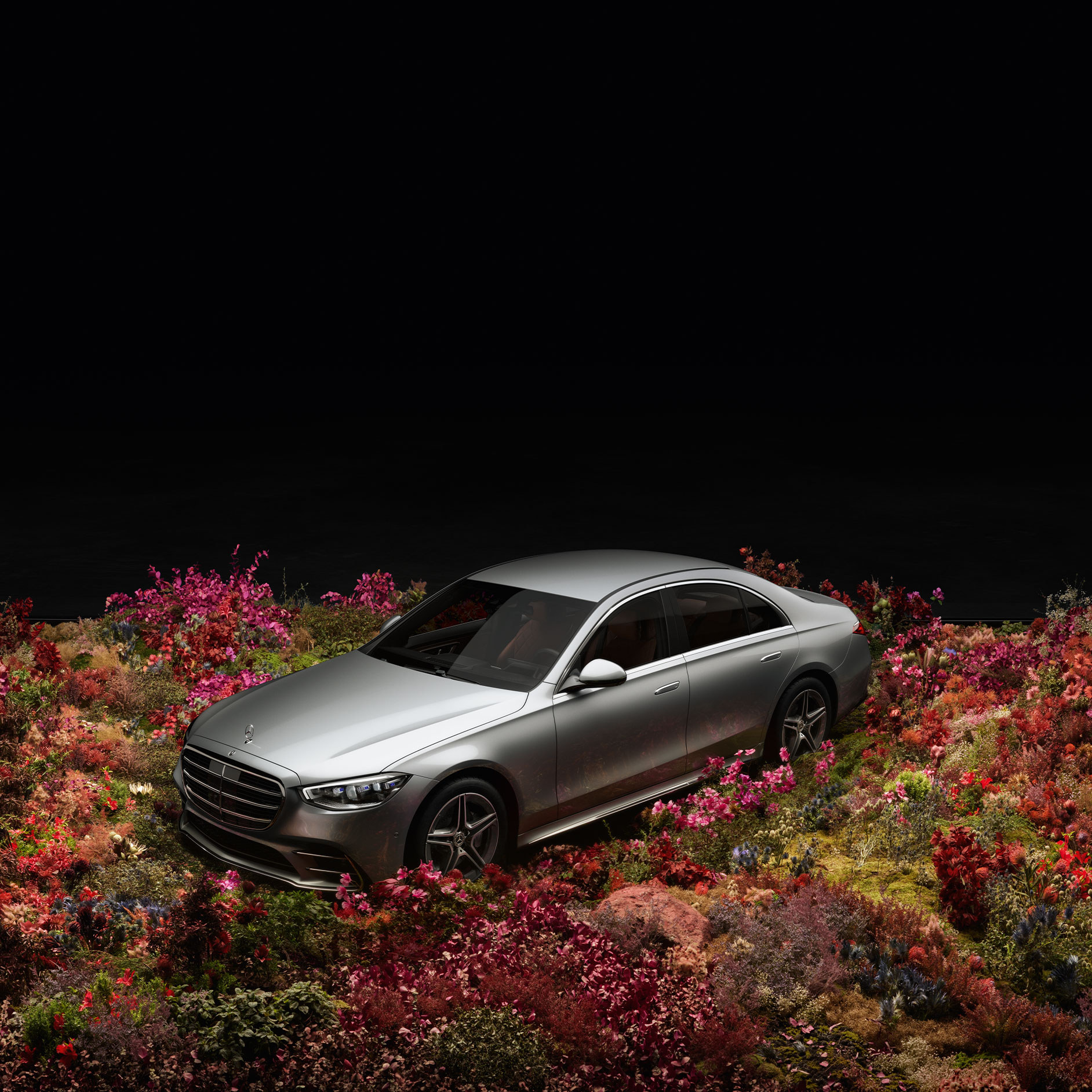 Technology | Software updates over the air (OTA) | Mercedes-Benz x
