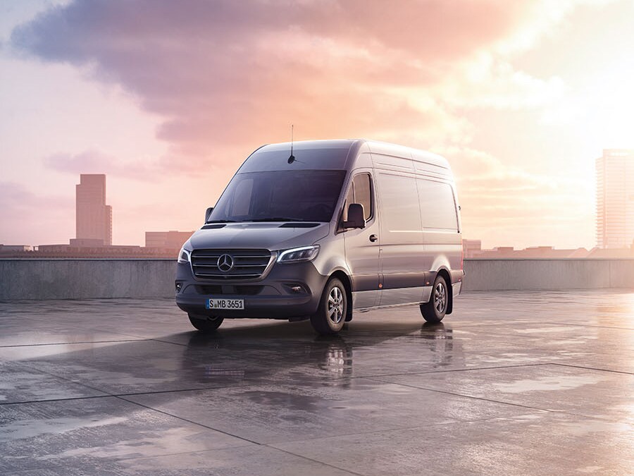 Book your test drive now and experience the highlights of the Citan Panel Van in person.